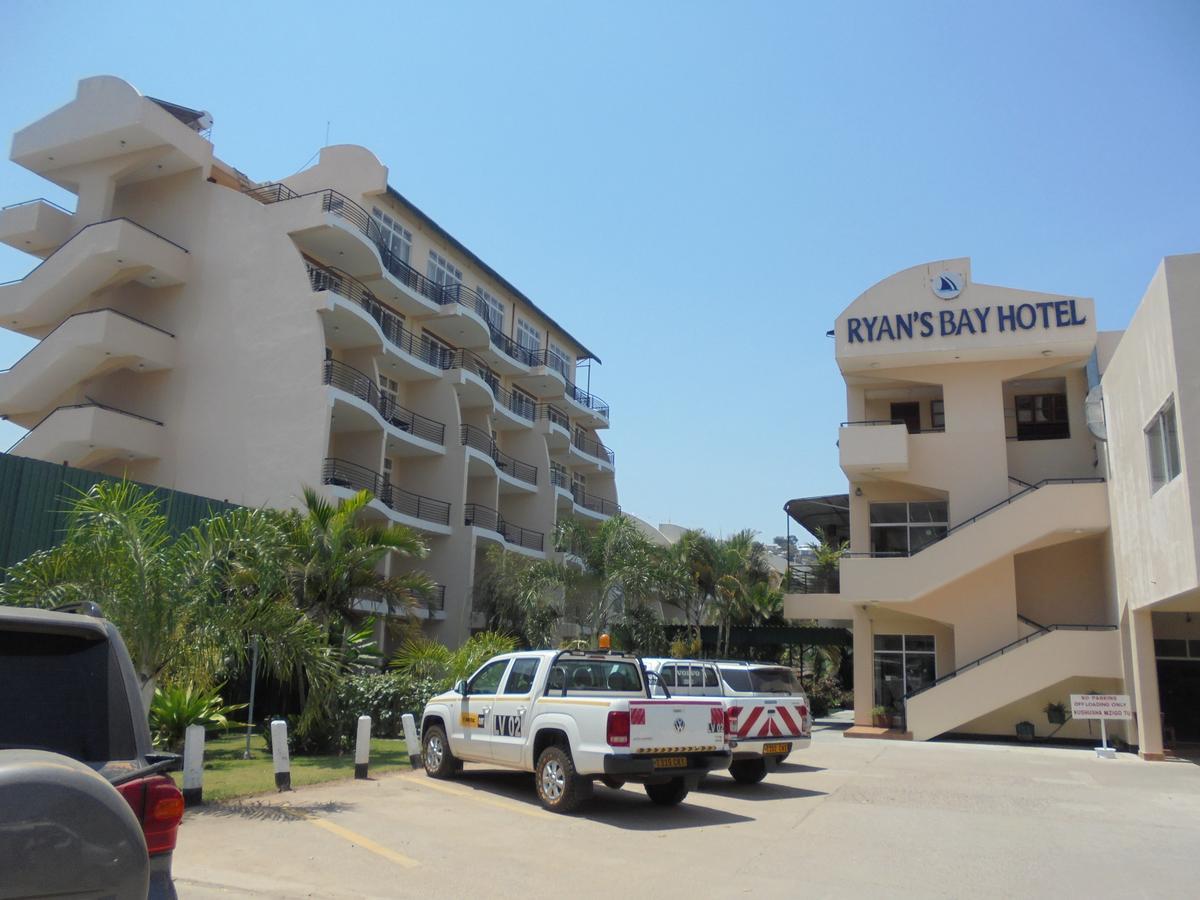 Ryan'S Bay Hotel Mwanza Exterior photo